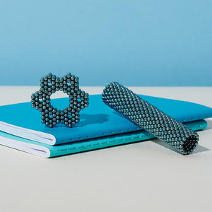 Speks 512 - Luxe 2.5mm Magnet Balls Moonstone
